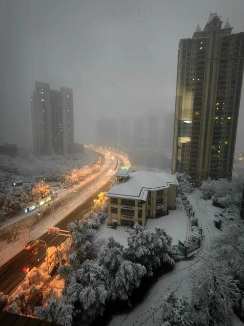 长沙星沙中茂城下雪单机版