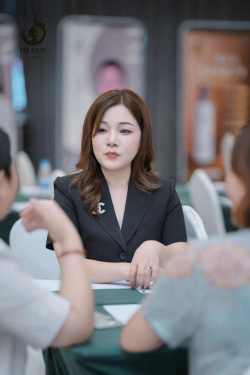 轻奢创始人是谁永久会员免费版