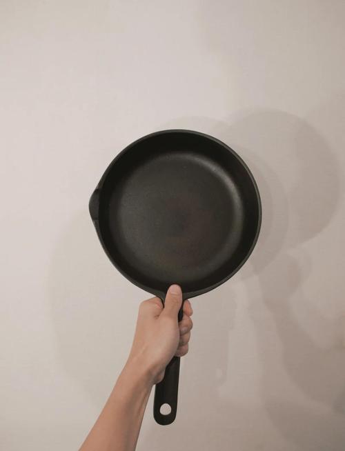 躲平底锅